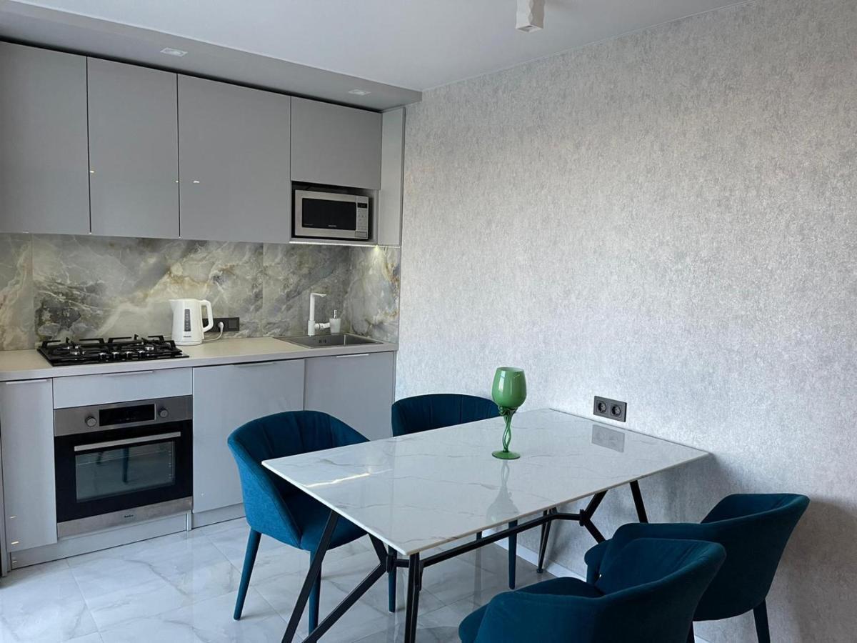 Citadel Vip Apartment Lviv Exterior photo